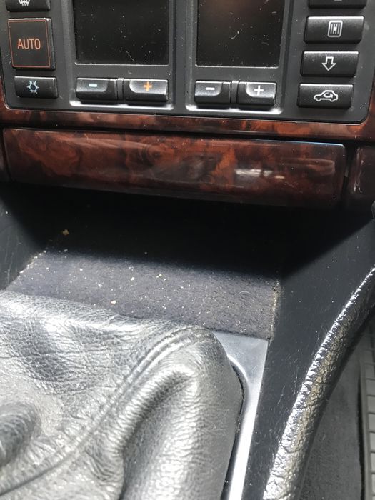 Декор попильнички на ауді а6с4 100с4