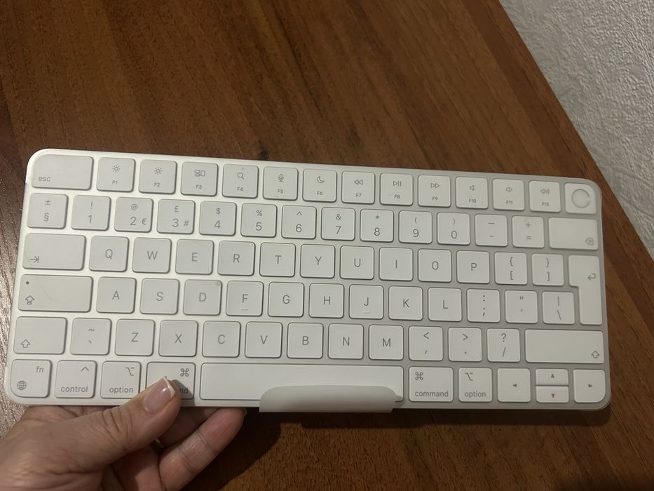 Нова бездротова клавіатура  Apple Magic Keyboard 2.