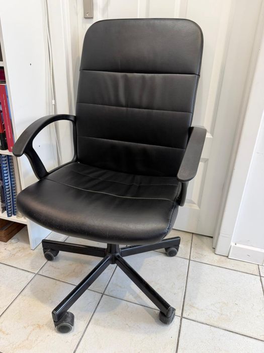 Krzesła biurowe obrotowe ikea renberget, 3 szutki