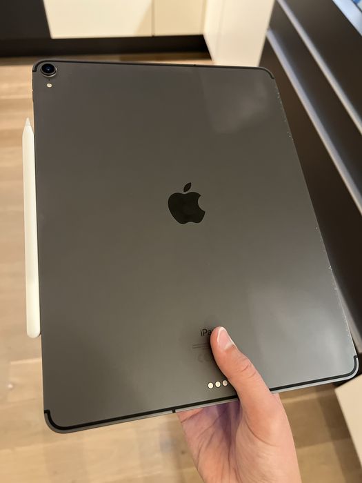 iPad Pro 12.9’ 256GB WiFi + Cellular