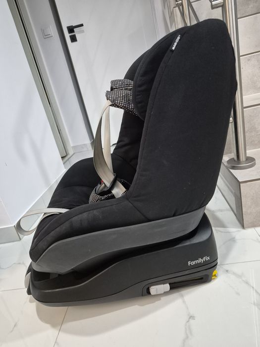 Fotelik samochodowy Maxi-Cosi Pearl z bazą FamilyFix