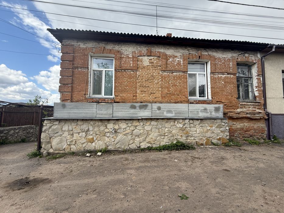 Продається будинок квартирного типу в місті Глухів +торг