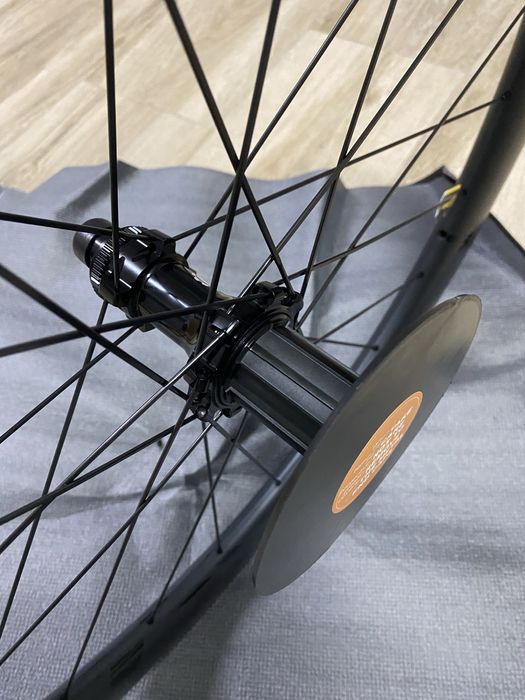 Rodas de carbono Elite 50mm (Disco)