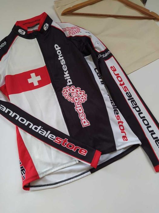 Нова велоджерсі велокуртка sugoi cannondale розмір s-m