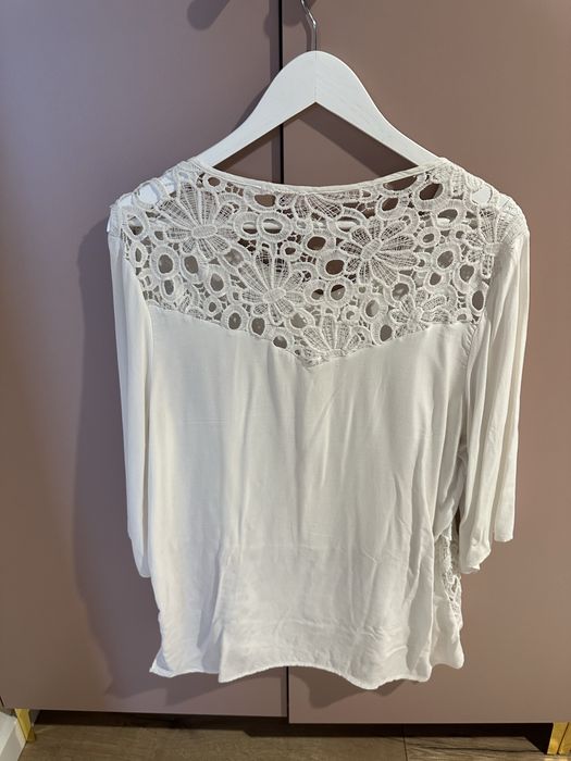 Biała ażurowa tunika
