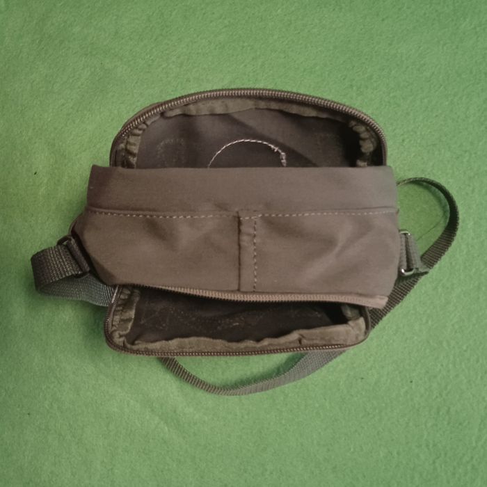 Барсетка Fjällräven Kanken Sling, зелена сумка бананка fjallraven канкен хакі сумка месенджер через плече, темно зелена хаки сумочка фіал рейвен лиса