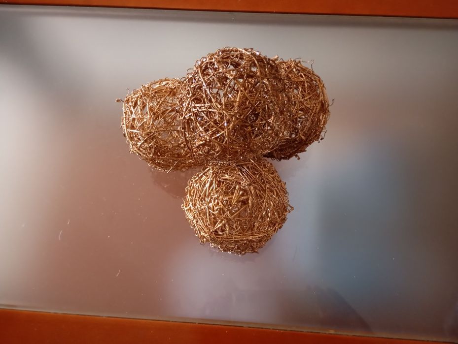 Bola decorativa dourada