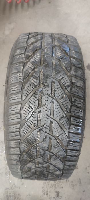 235/40 R18 Taurus zimowa 1 sztuka