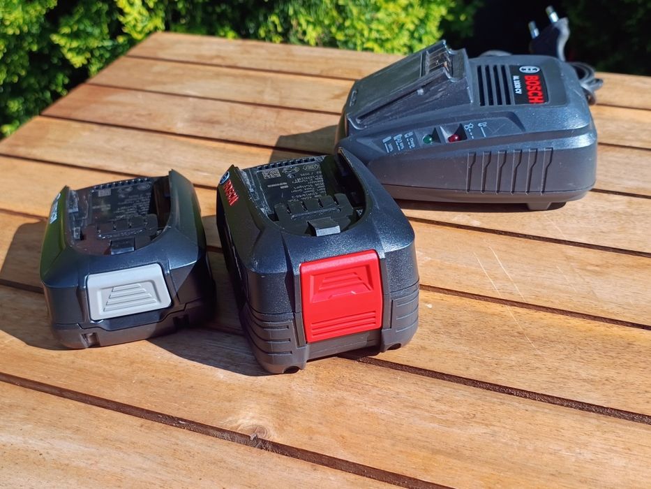 Zestaw Bosch 18V Power for ALL bateria 4Ah + 2.5Ah, ładowarka 3Ah