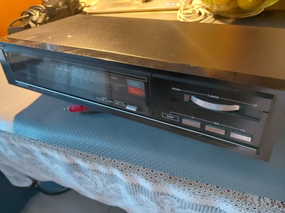 Radio ( tuner ) sanyo impecavel