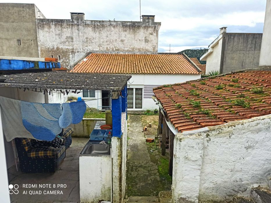 Vende se 2 moradias  Pederneira/ Nazaré