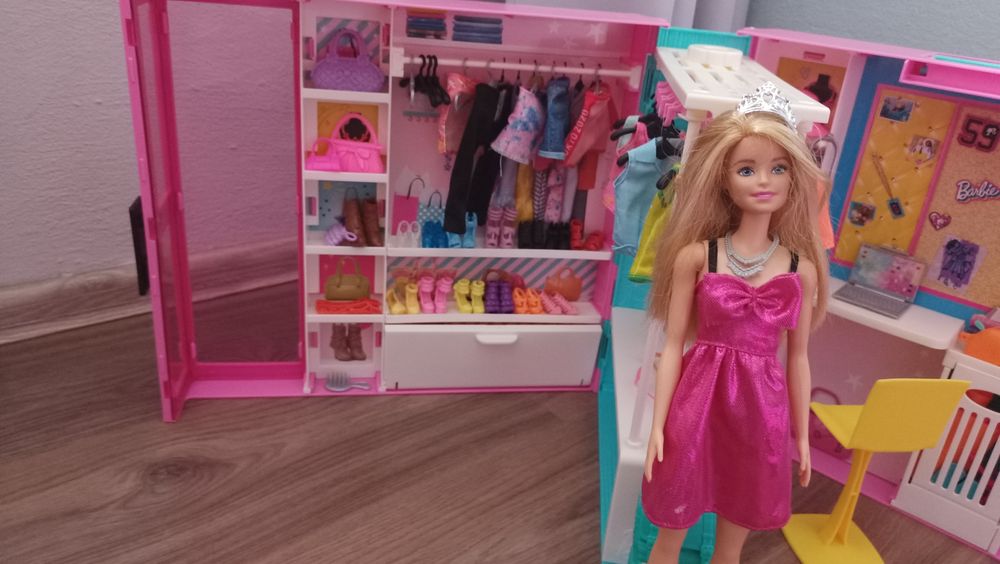Garderoba Barbie