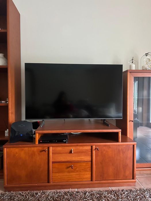 Conjunto móvel de sala com mesa de centro