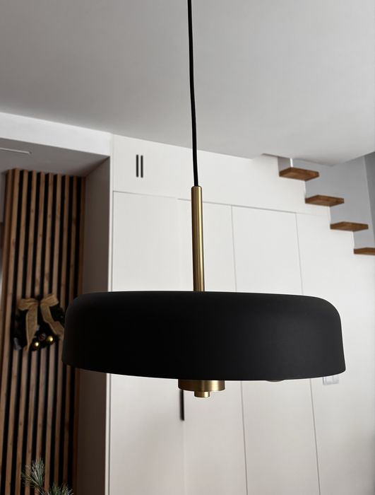 Lampa sufitowa czarna