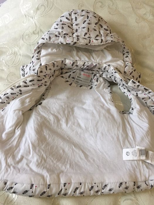 Продам б/у фирменную жилетку Orchestra для девочки