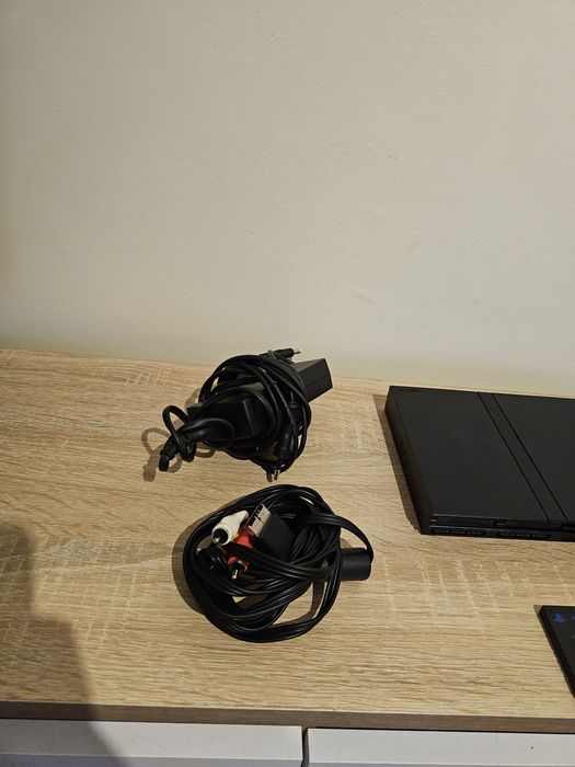 Konsola PlayStation 2 Slim +Gry Pad