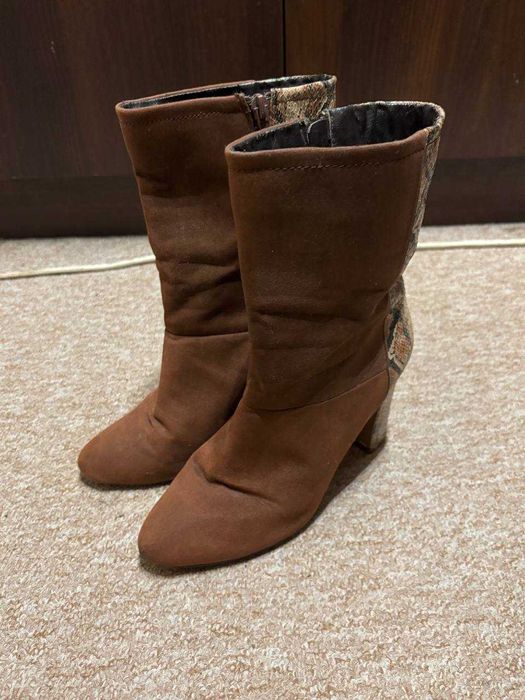 Продам женские сапожки