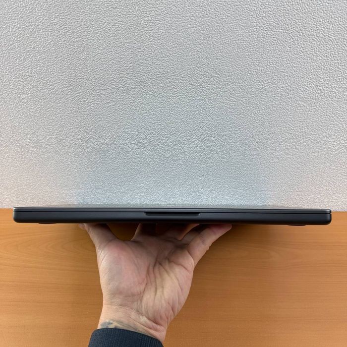 №3565	MRX33	MacBook Pro 14 	Space Black	M3 Pro	18/512