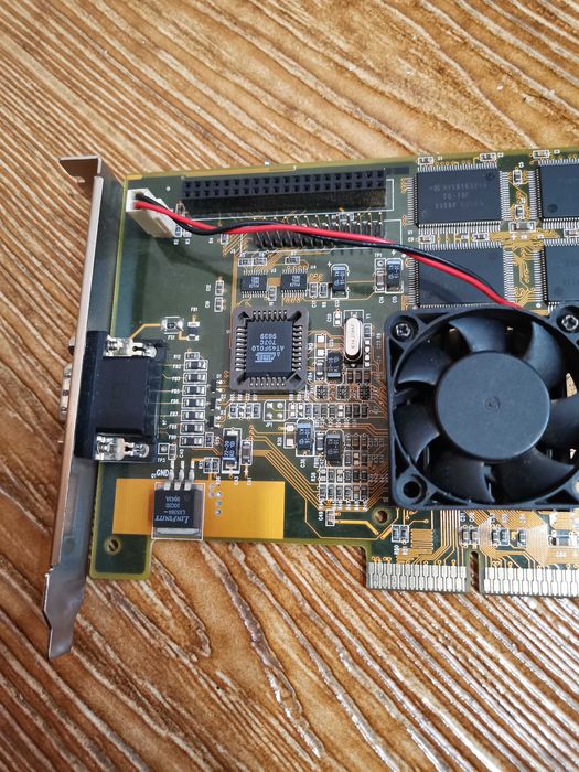 Видеокарта 3Dfx Voodoo Banshee 16Mb