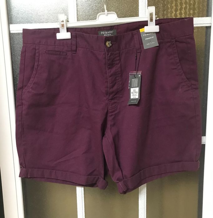 Calções de homem novos ainda com etiqueta