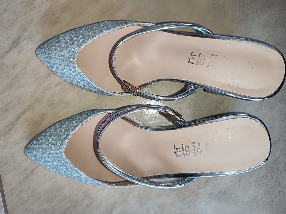 Eleganckie buty damskie na obcasie