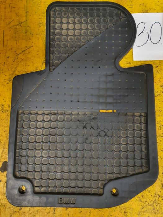 BMW E36 Czarne Gumowe Dywaniki Wycieraczki Oryginał BMW 30 Części BMA