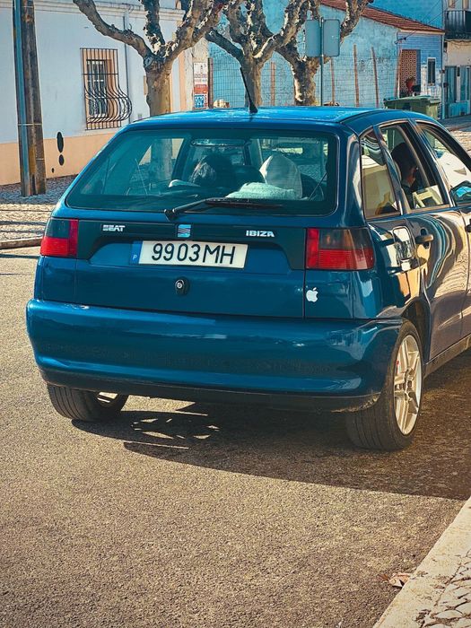Seat Ibiza II (6K1) – 1998 | Económico, Pronto a Andar