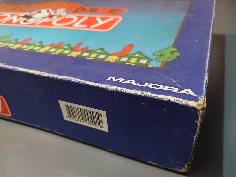 Jogo "Monopólio Deluxe" versão portuguesa clássica de 1961 com as notas ainda da moeda portuguesa o Escudo. Usado