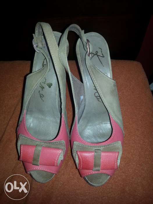 Sandały ze skóry, na obcasie