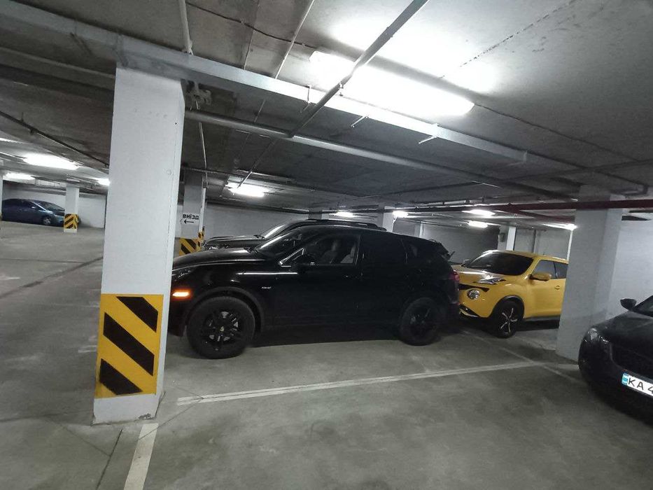 3 кімнатна Туманяна 15а Русанівка метро Лівобережна VIP ремонт 143мкв