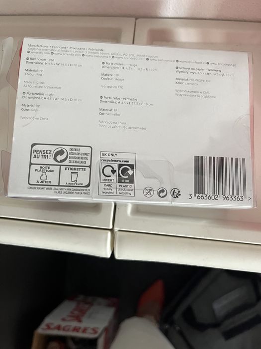 Conjunto a  estrear: piaçaba e porta-rolo