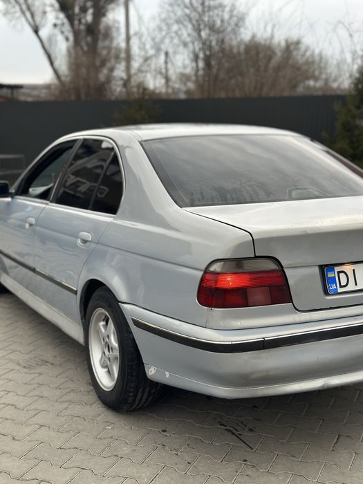 продам Bmw e39 525