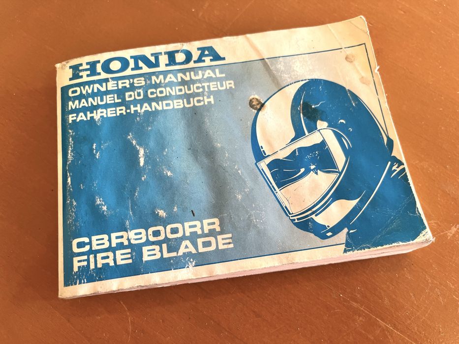 Manual Instruções/Proprietário Honda CBR900RR (929RR) anos 2000/2001