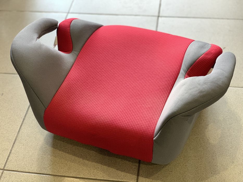 Автокресло - бустер для детей