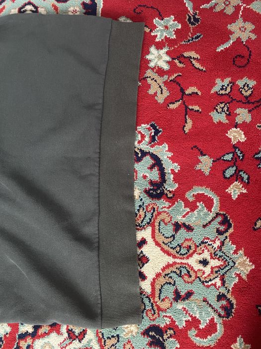 Оливковий світшот Oakley.