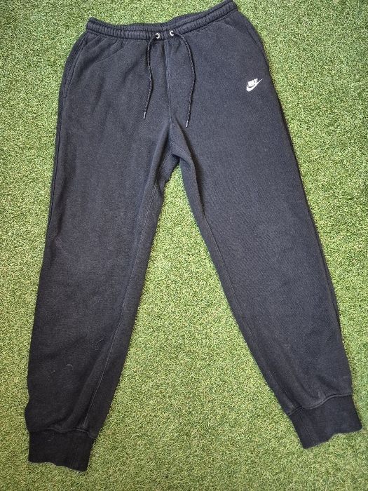 Spodnie dresowe czarne Nike rozmiar M
