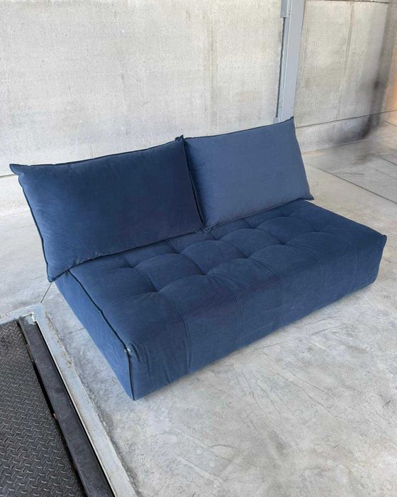 Sofá 1.55*1.00 veludo azul