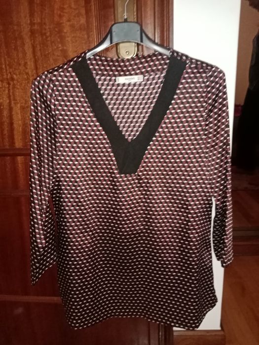 Blusa como nova da Mango