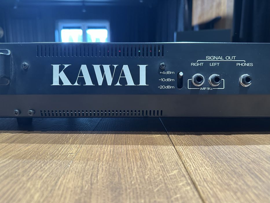 Syntezator Kawai SX-240