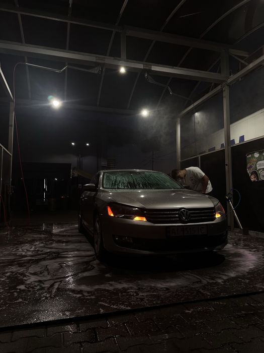 Продаж Volkswagen Passat B7