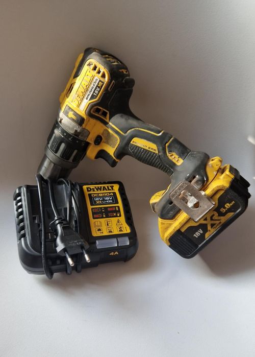 Wkretarka dcd796 plus akumulator 5ah I ładowarka