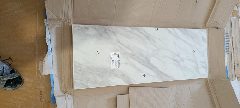 Підвіконня нові зі стільниці