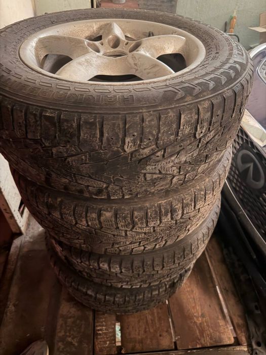 Продам Диски бмв Фольксваген 10,000 торг торг