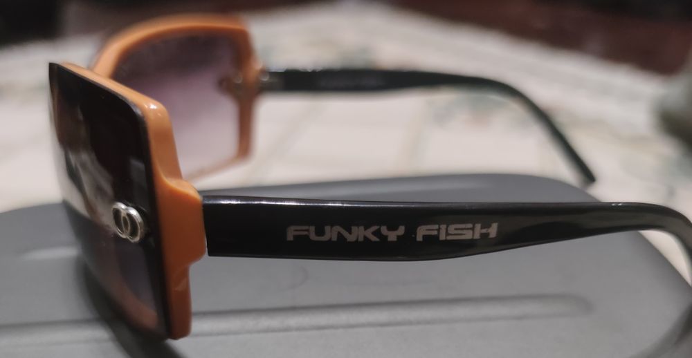 Oculos de sol Fuck Fich