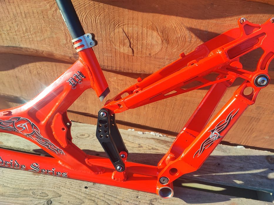 Rama rowerowa full Shock Therapy DH Hardride Series alu 26" Retro MTB