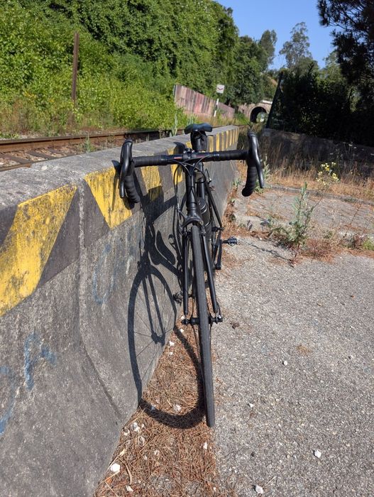 Bicicleta de Estrada – Totalmente Revista e com Peças Novas
