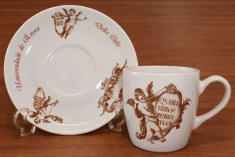 Duas chávenas Personalizadas da prestigiosa marca dos cafés Delta