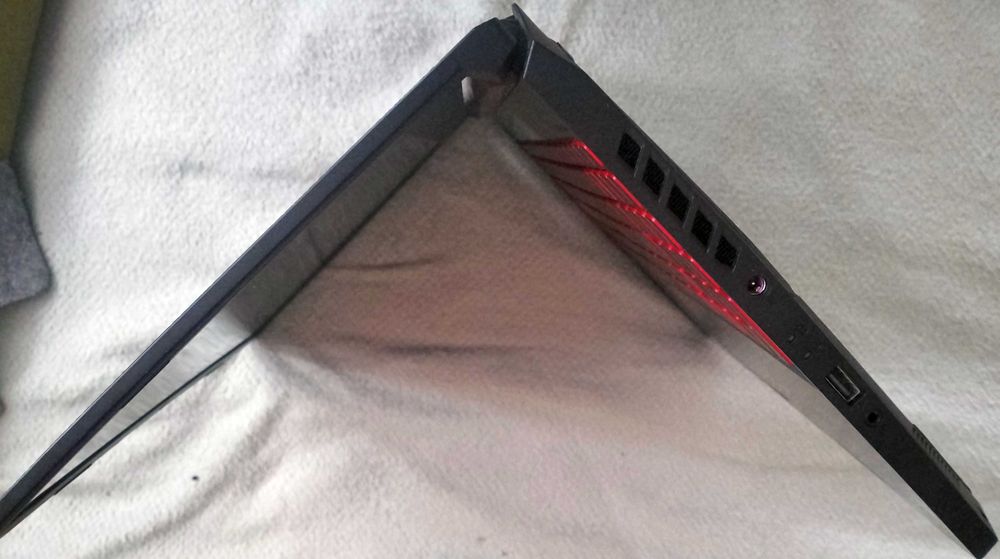 Acer Nitro 5 i5-9300H/8GB/512/Win11 GTX1650 IPS N18C3