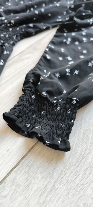 Sukienka damska elegancka czarna w  drobne kwiaty