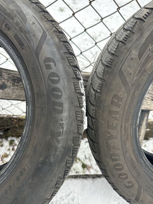 Продам зимові  шини goodyear ultragrip performance 3 195 65 r15 91t